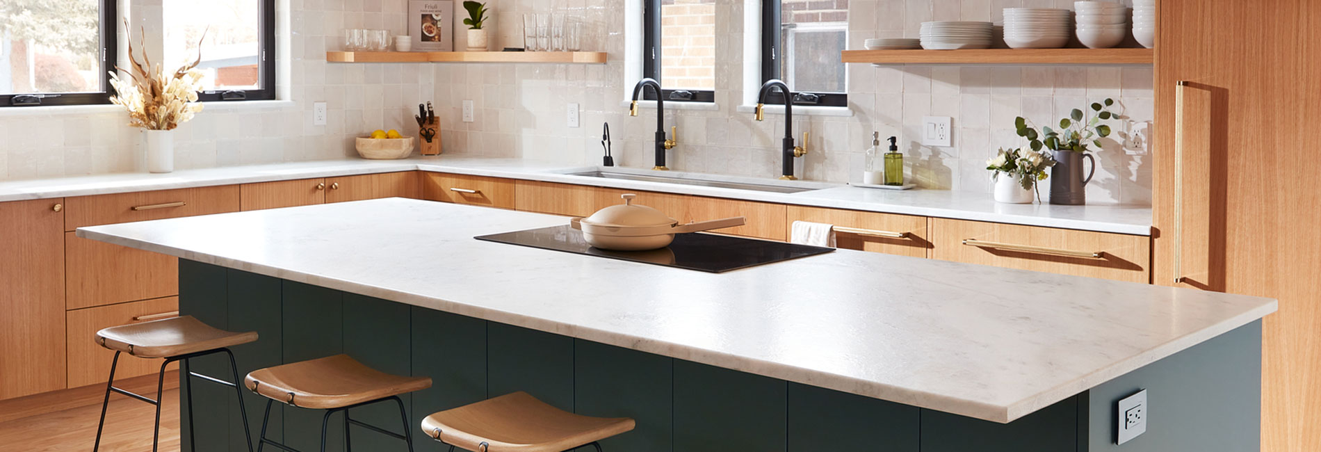 （あまと）Government Nickel Finish エングレーブ Kitchen Cabinets - Chamberlain Timber Mart